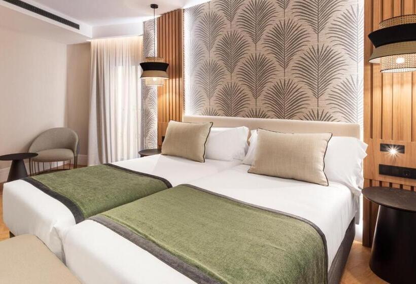 Номер Deluxe, Catalonia Atocha