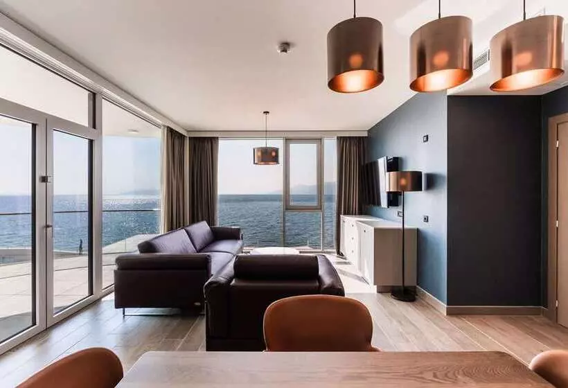 プール付き１ベッドルームヴィラ, Conrad Maldives Rangali Island