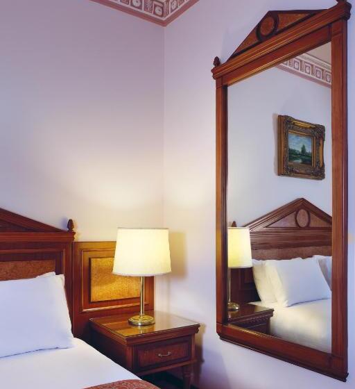 اتاق لوکس با تخت بزرگ, Serenada Golden Palace   Boutique