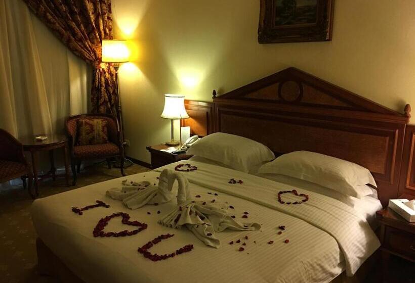 Executive Suite King Bed, Serenada Golden Palace   Boutique