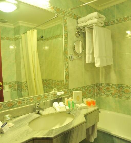 سوئیت اجرایی با تخت کینگ, Serenada Golden Palace   Boutique