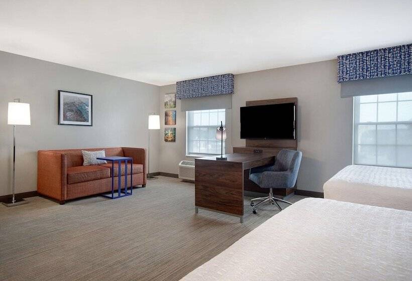 スタンダードスタジオ, Hampton Inn & Suites Yonkers