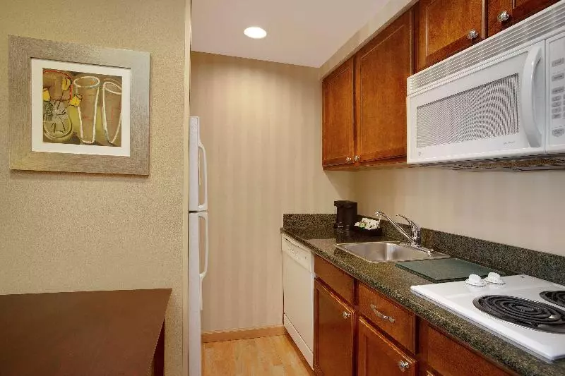 キングサイドベッドのスタンダードワンルーム, Homewood Suites By Hilton Tampabrandon