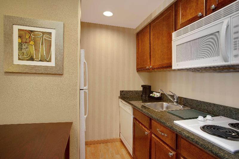 Люкс Кровать Кинг, Homewood Suites By Hilton Tampabrandon