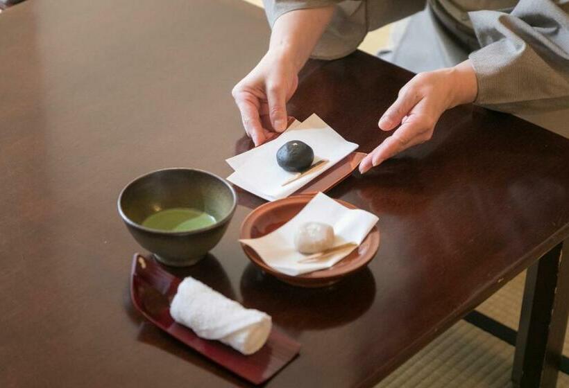 标准间, Honjin Hiranoya Kachoan