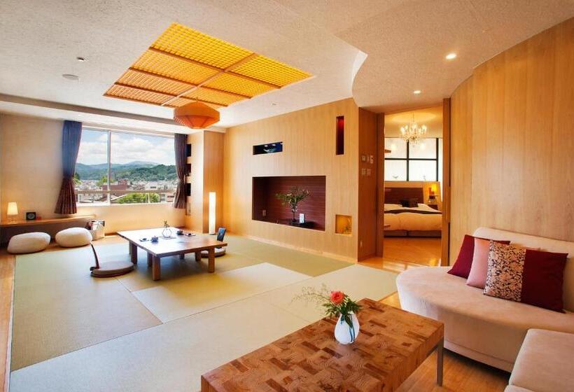 高级小型套房, Honjin Hiranoya Kachoan