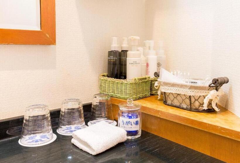 패밀리 룸, Honjin Hiranoya Kachoan