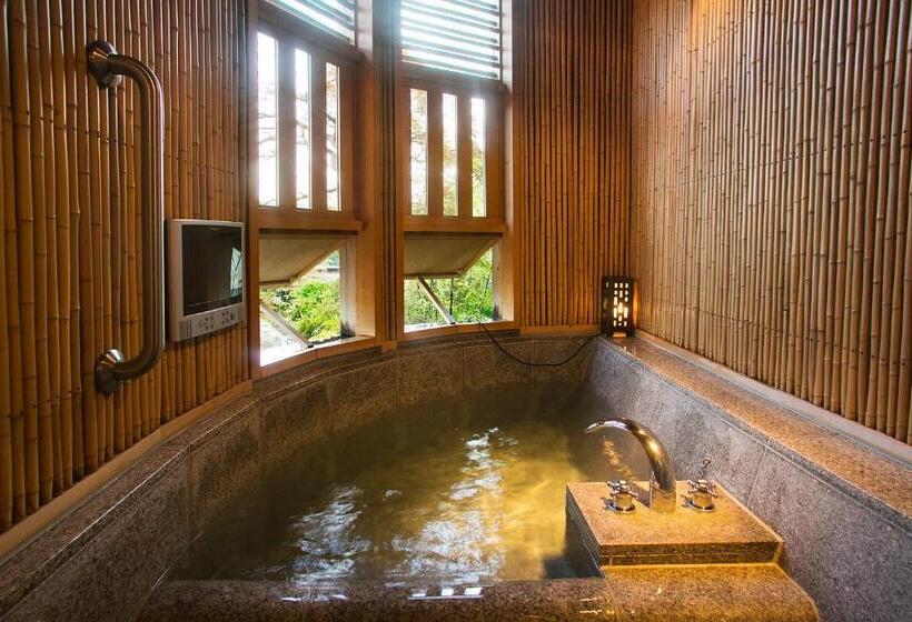 家庭间, Honjin Hiranoya Kachoan