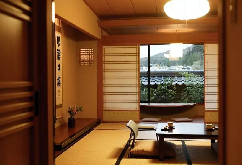 スタンダードルーム, Honjin Hiranoya Kachoan