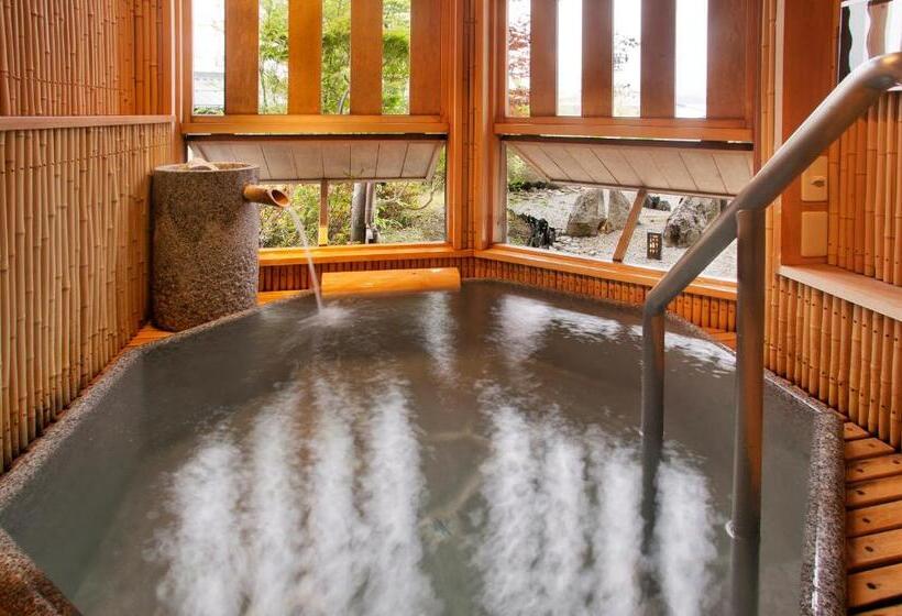 家庭间, Honjin Hiranoya Kachoan