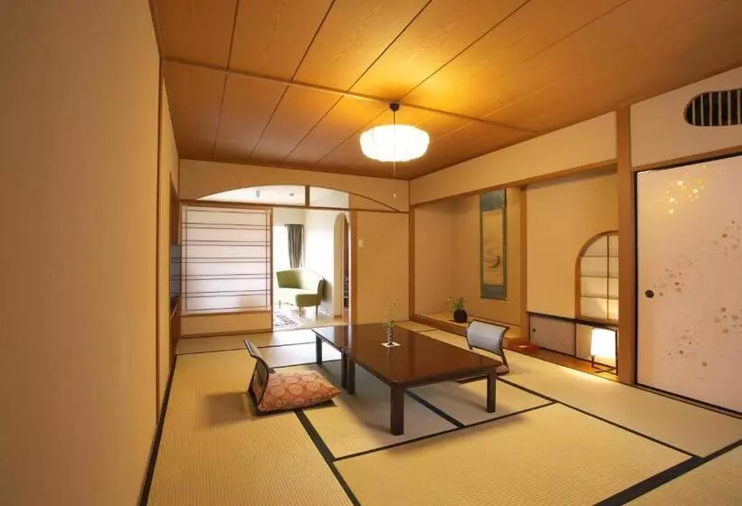 ファミリールーム, Honjin Hiranoya Kachoan
