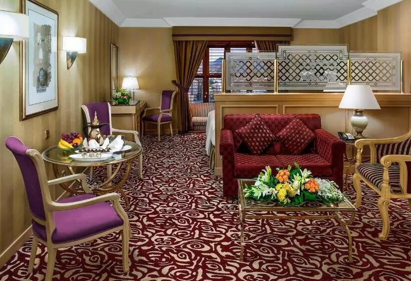استودیوی استاندارد, Makkah