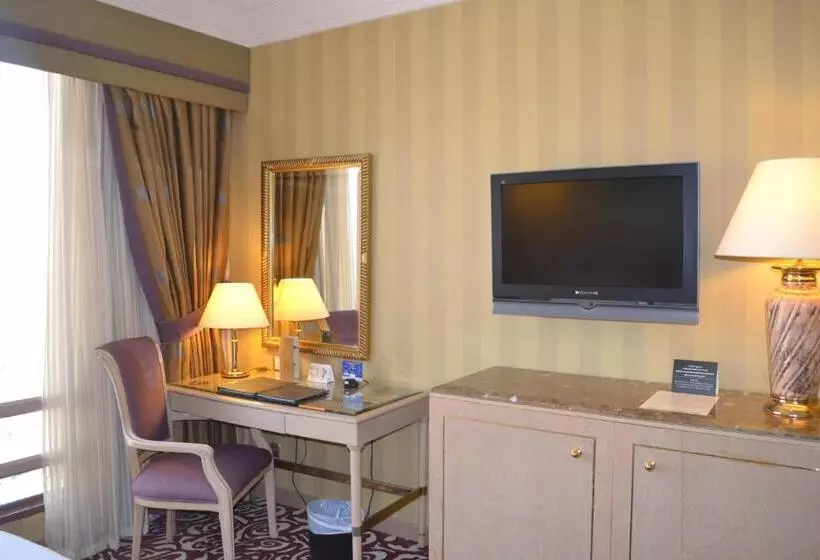 Club Room King Bed, Makkah