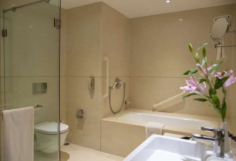 סוויטה, Ramada Plaza By Wyndham Pune Hinjewadi