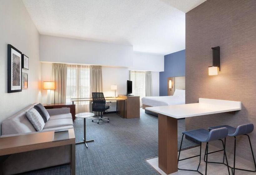 带大床的标准工作室, Residence Inn By Marriott Williamsburg