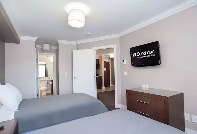 キングサイズベッドのスイートルーム, Sandman Hotel And Suites Abbotsford