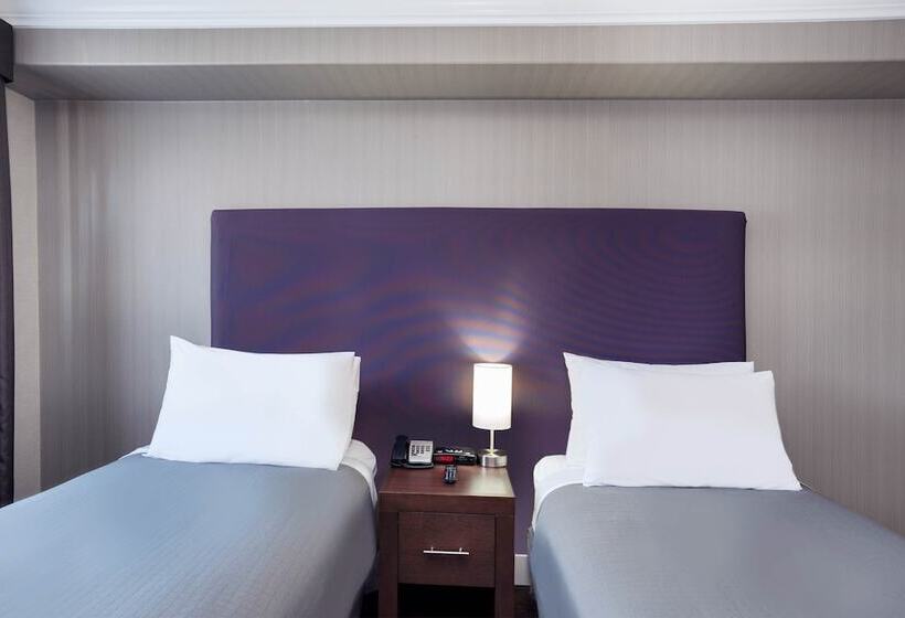 Люкс Кровать Кинг, Sandman Hotel And Suites Abbotsford