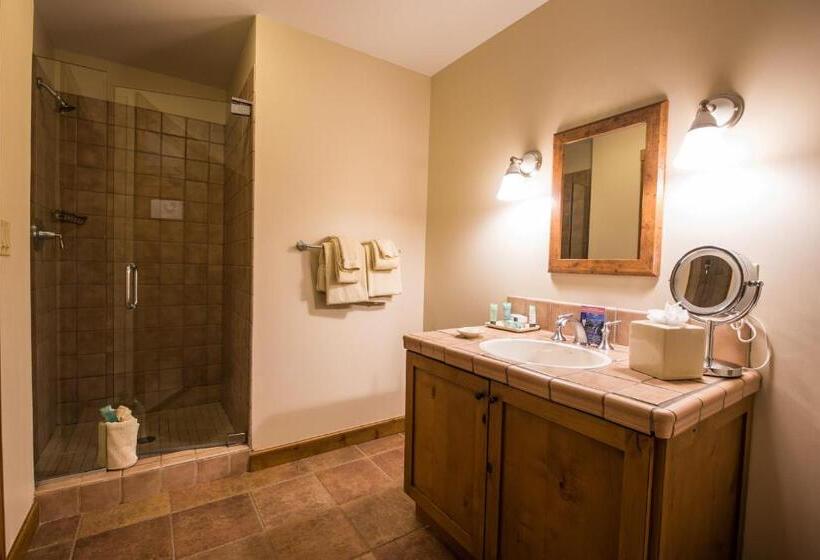 Студия Deluxe, The Lodge At Mountaineer Square