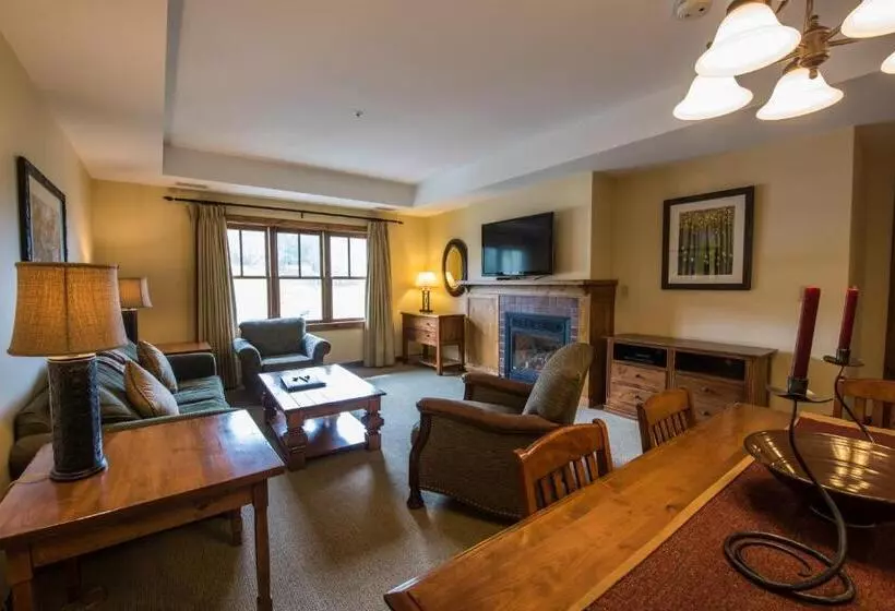 １ベッドルームアパートメント, The Lodge At Mountaineer Square