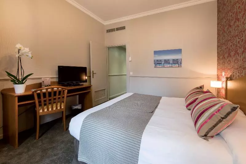 Standard-huone, The Manohar Hyderabad