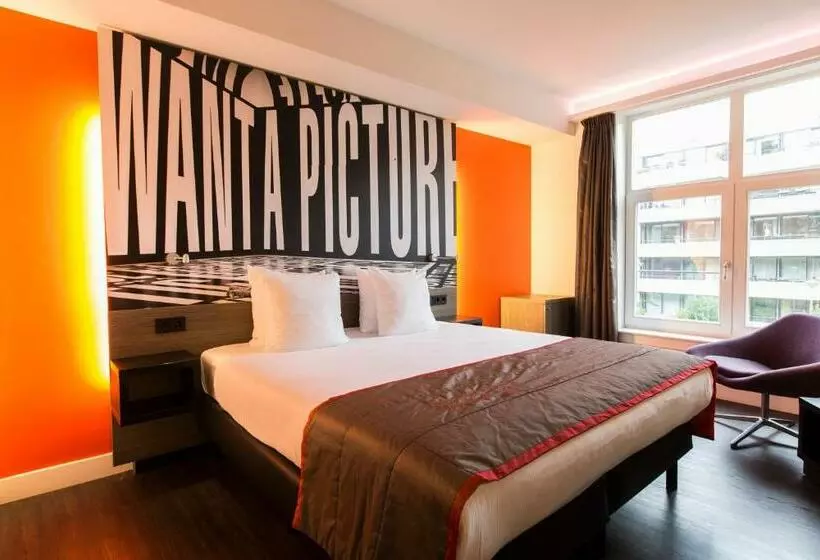 Deluxe Room King Size Bed, The Manor Amsterdam