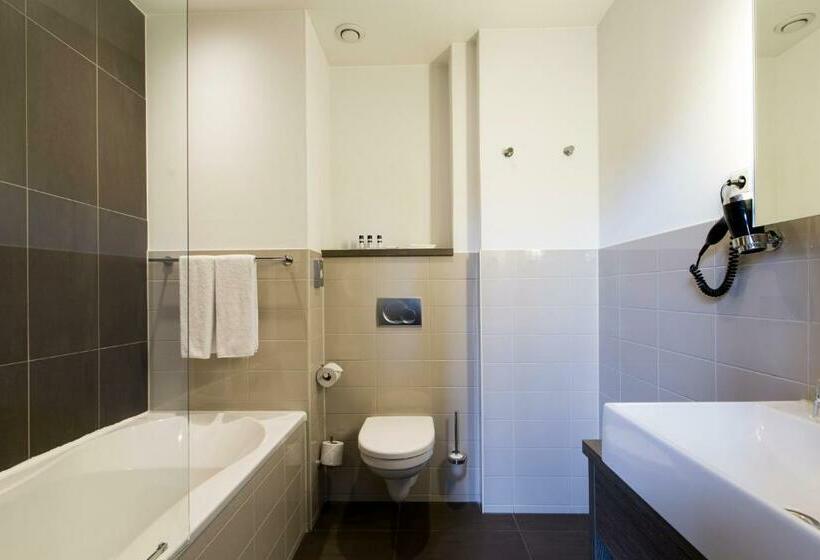 اتاق لوکس با تخت بزرگ, The Manor Amsterdam