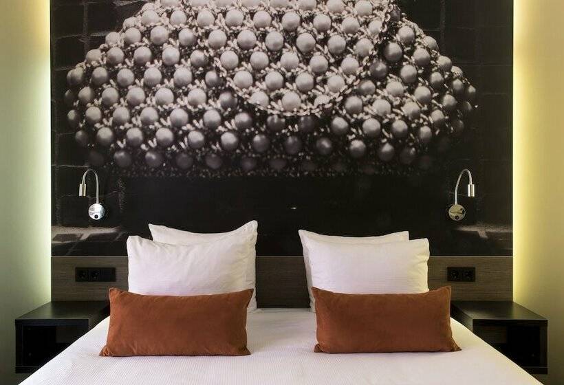 اتاق سوپریور, The Manor Amsterdam