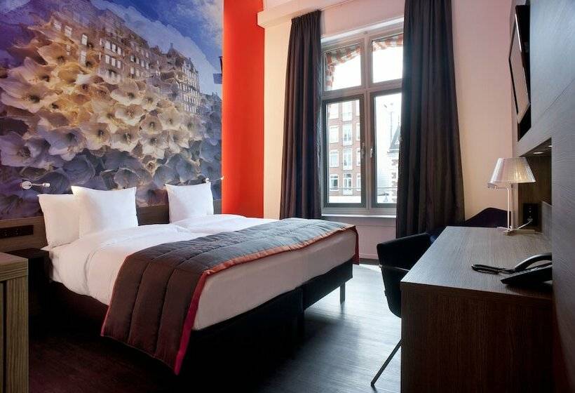 اتاق سوپریور, The Manor Amsterdam