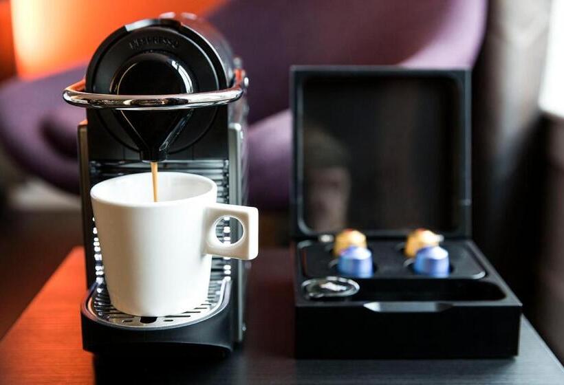 اتاق لوکس با تخت بزرگ, The Manor Amsterdam