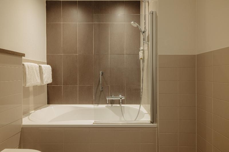 سوییت جونیور, The Manor Amsterdam