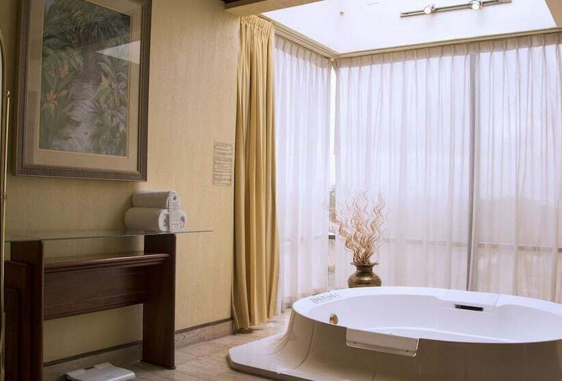 Люкс Президентский 2 Спальни, Wyndham San Jose Herradura