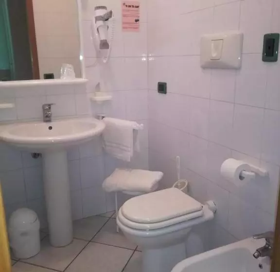 Standard Yhden Hengen Huone Merinäkymä, Zilema