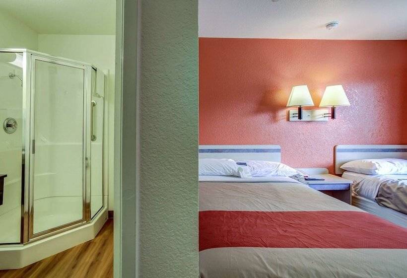 Номер Стандарт 2 Двуспальные Кровати, Motel 6 Grants Pass, Or
