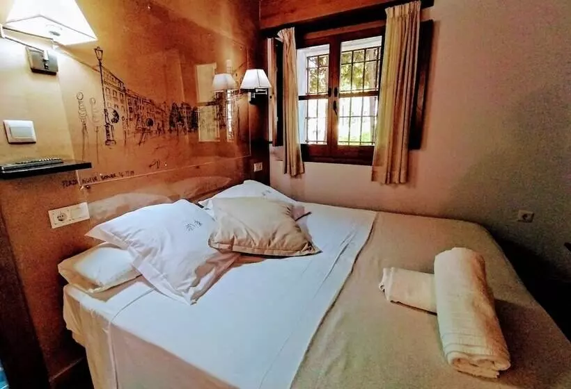 استودیو اجرایی, Apartamentos Alhambra