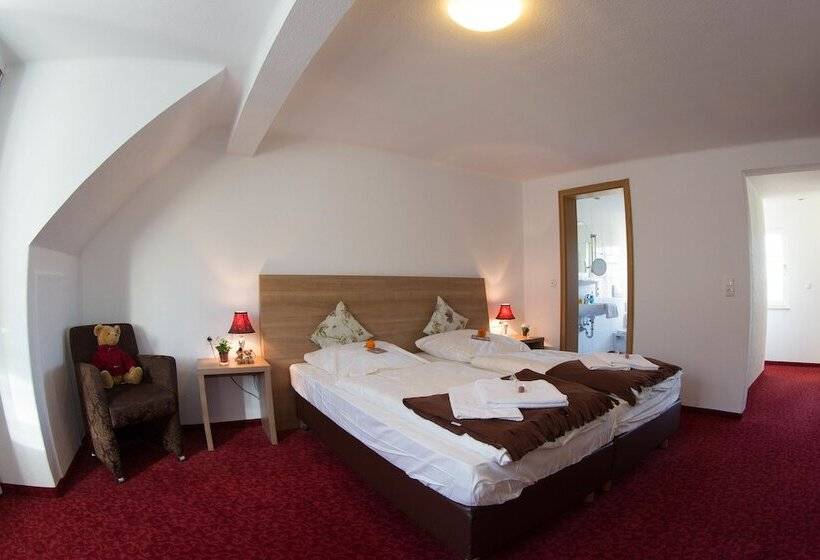 جناح جونيور, Boutiquehotel Goldene Rose   Self Check In