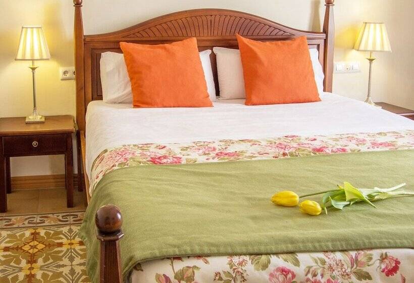 اتاق سوپریور, Ca'n Abril