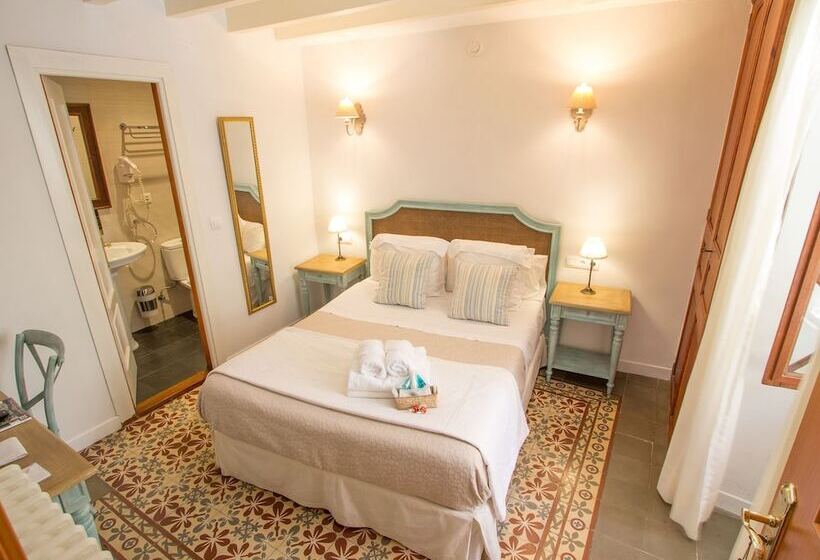 اتاق استاندارد, Ca'n Abril