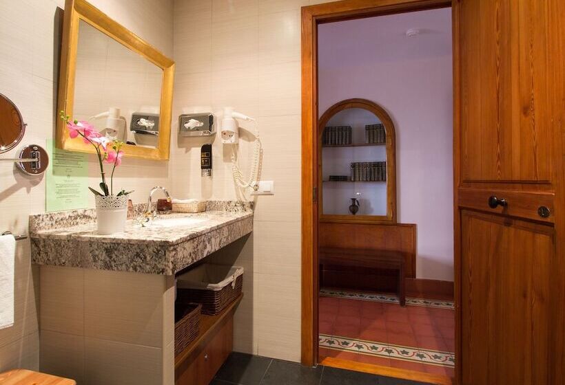 Superior Room with Terrace, Ca'n Abril