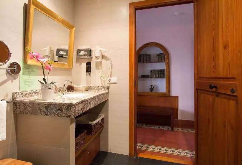 Superior Room with Terrace, Ca'n Abril