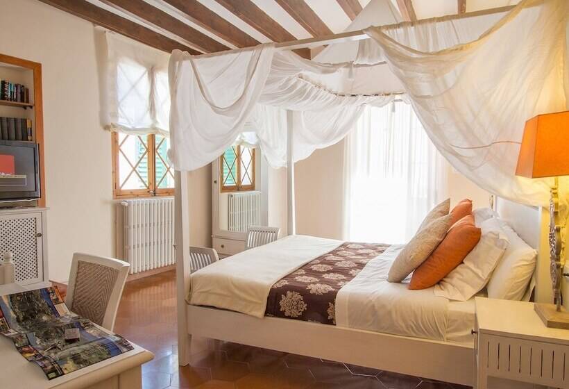 Superior Room with Terrace, Ca'n Abril