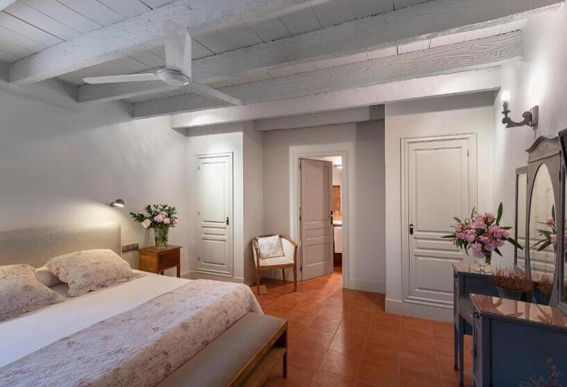 Номер Стандарт, Can Mora De Dalt