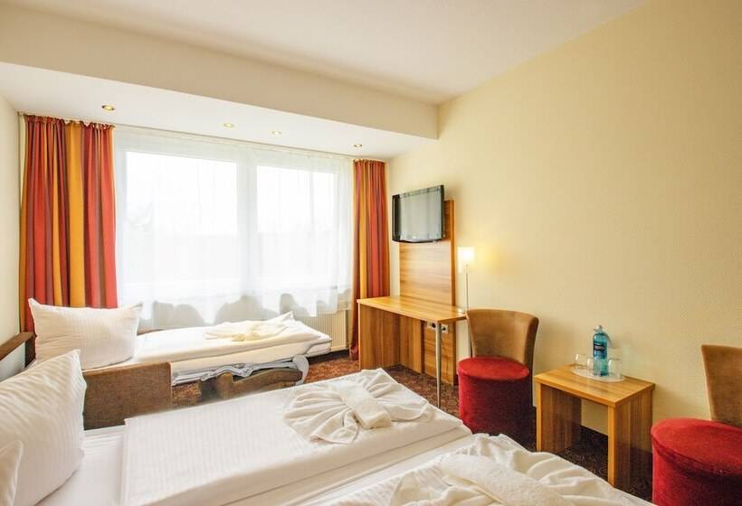Quarto Triplo Comfort, Ferien Hotel Rennsteigblick