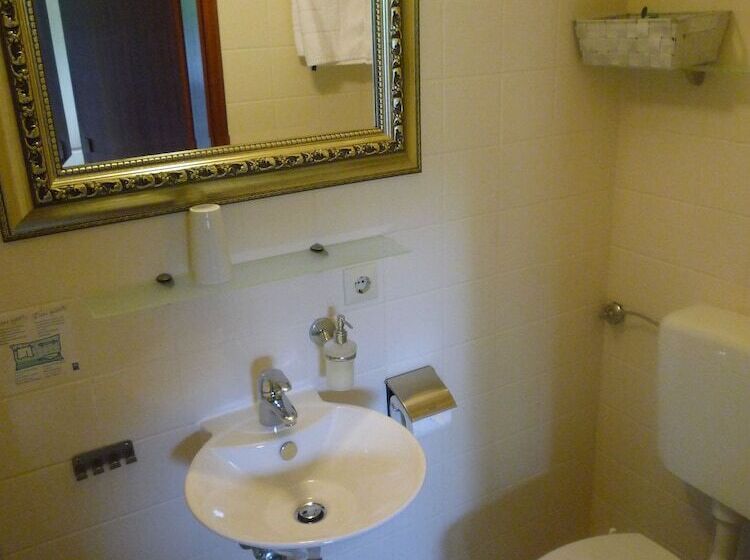 Номер Стандарт, Garni Zeranka