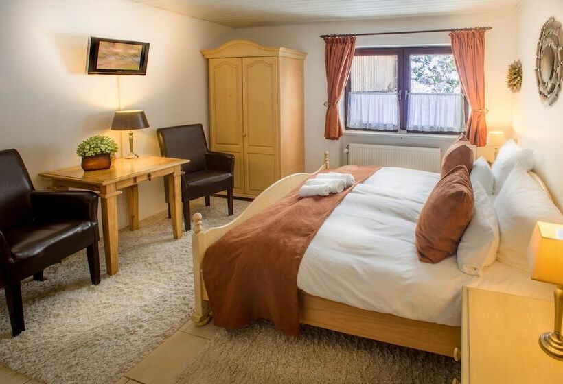 Номер Стандарт, Garni Zeranka