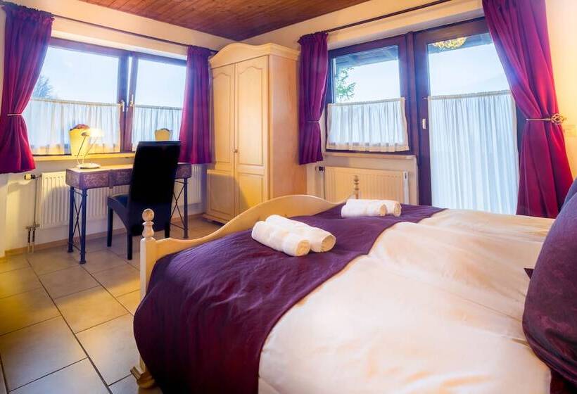 Семейный Номер, Garni Zeranka