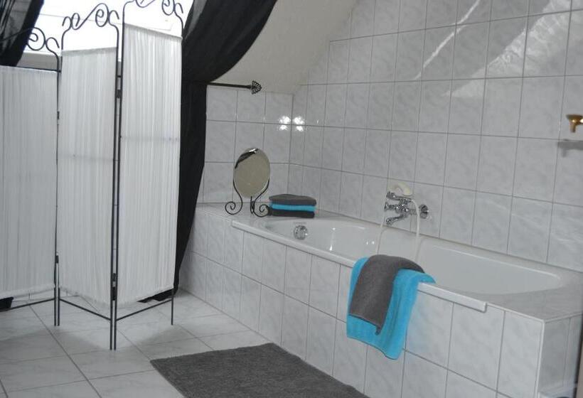 דירת חדר, Gästehaus Gebauer