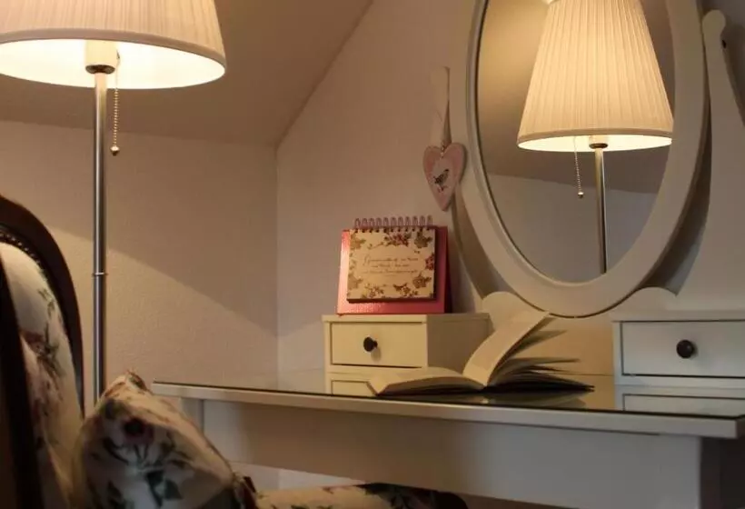 Huoneisto 1 Makuuhuone, Gästehaus Gebauer