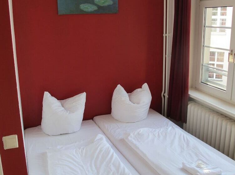 اتاق استاندارد, Metropol Hostel Berlin