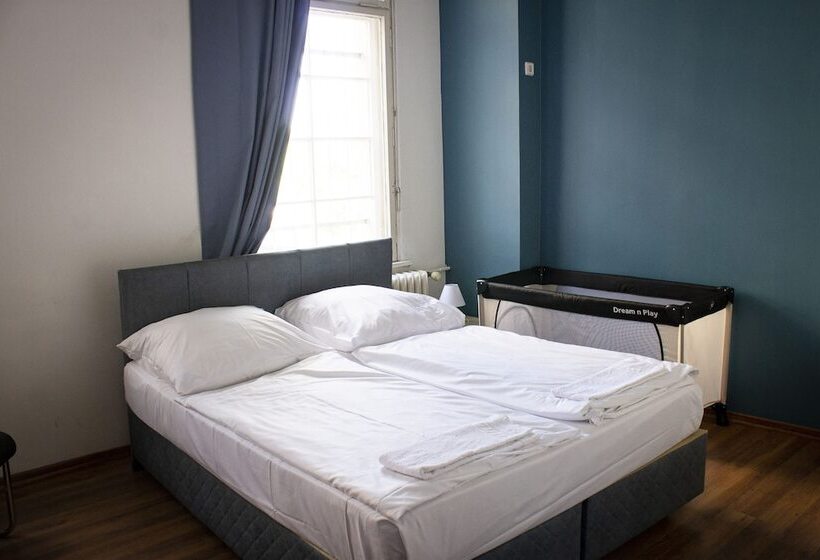 اتاق استاندارد یک نفره, Metropol Hostel Berlin