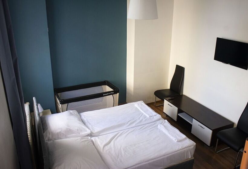 اتاق استاندارد, Metropol Hostel Berlin